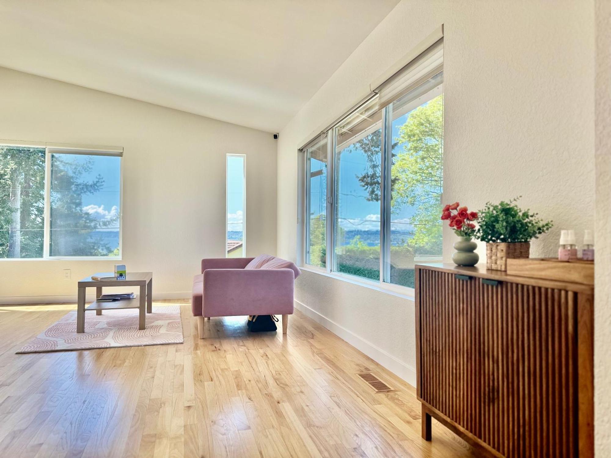 Besa Homestay Near Beach And Seatac Airport - Shared Bathroom With Max 2 Guests Des Moines Exterior photo